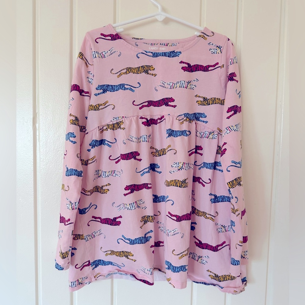 Lands’ End Long-sleeve Tee. Size M 10/12.